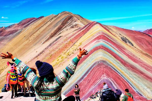 MONTAÑA DE COLORES FULL DAY